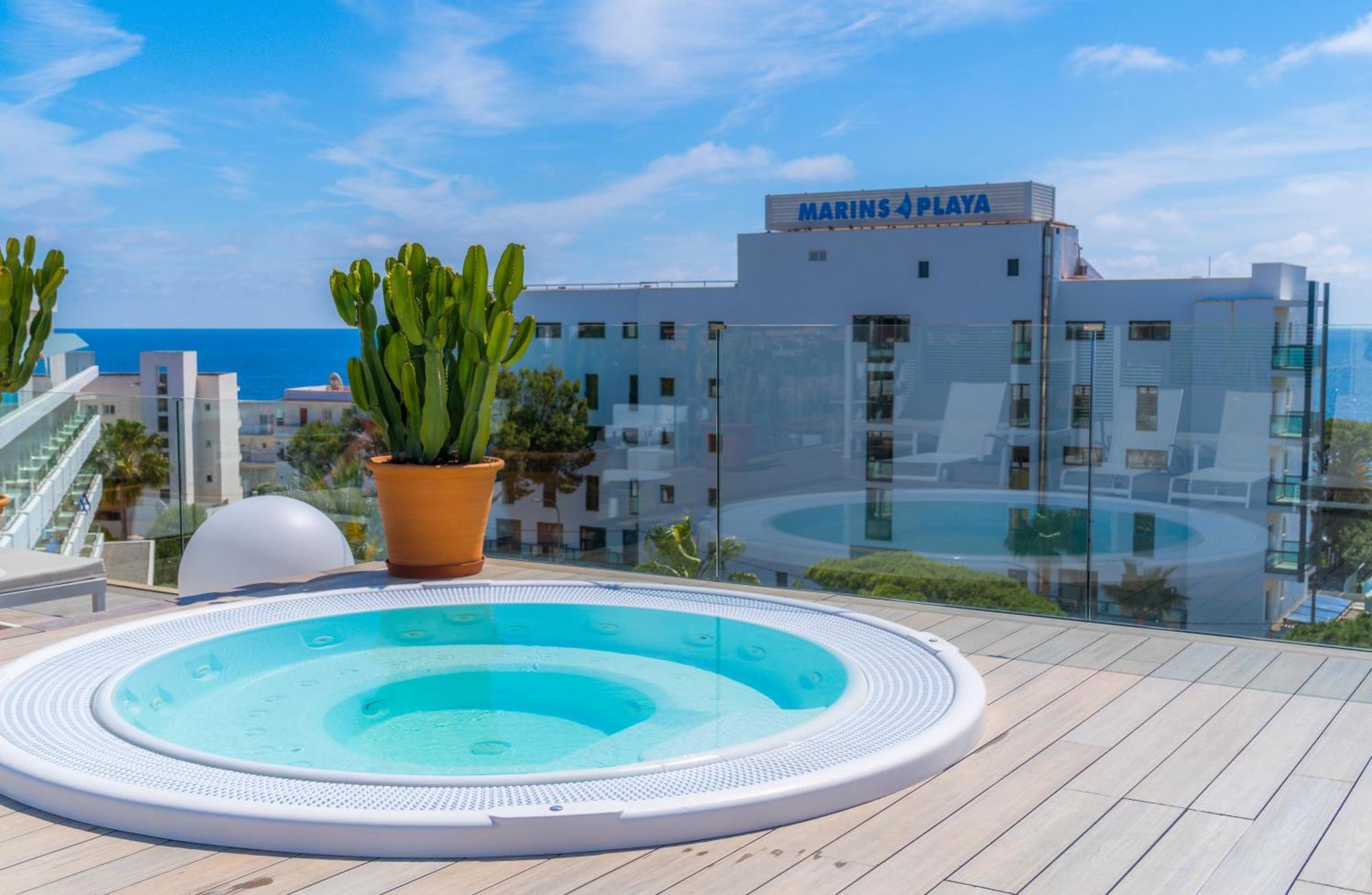Отель Marins Playa Кала Миллор Экстерьер фото